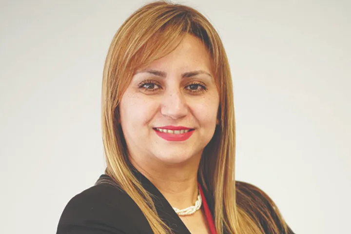 مرجان کثیرلو، کاندیدای انتخابات مجلس انتاریو در گفت‌وگو با هفته: خوشحالم با مایکل پارسا رقابت می‌کنم